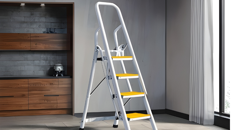 Aluminium ladder for safe household use